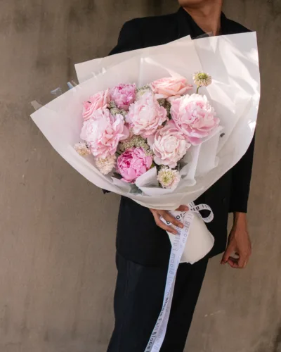 Jardin Secret - Seasonal Peony Bouquet