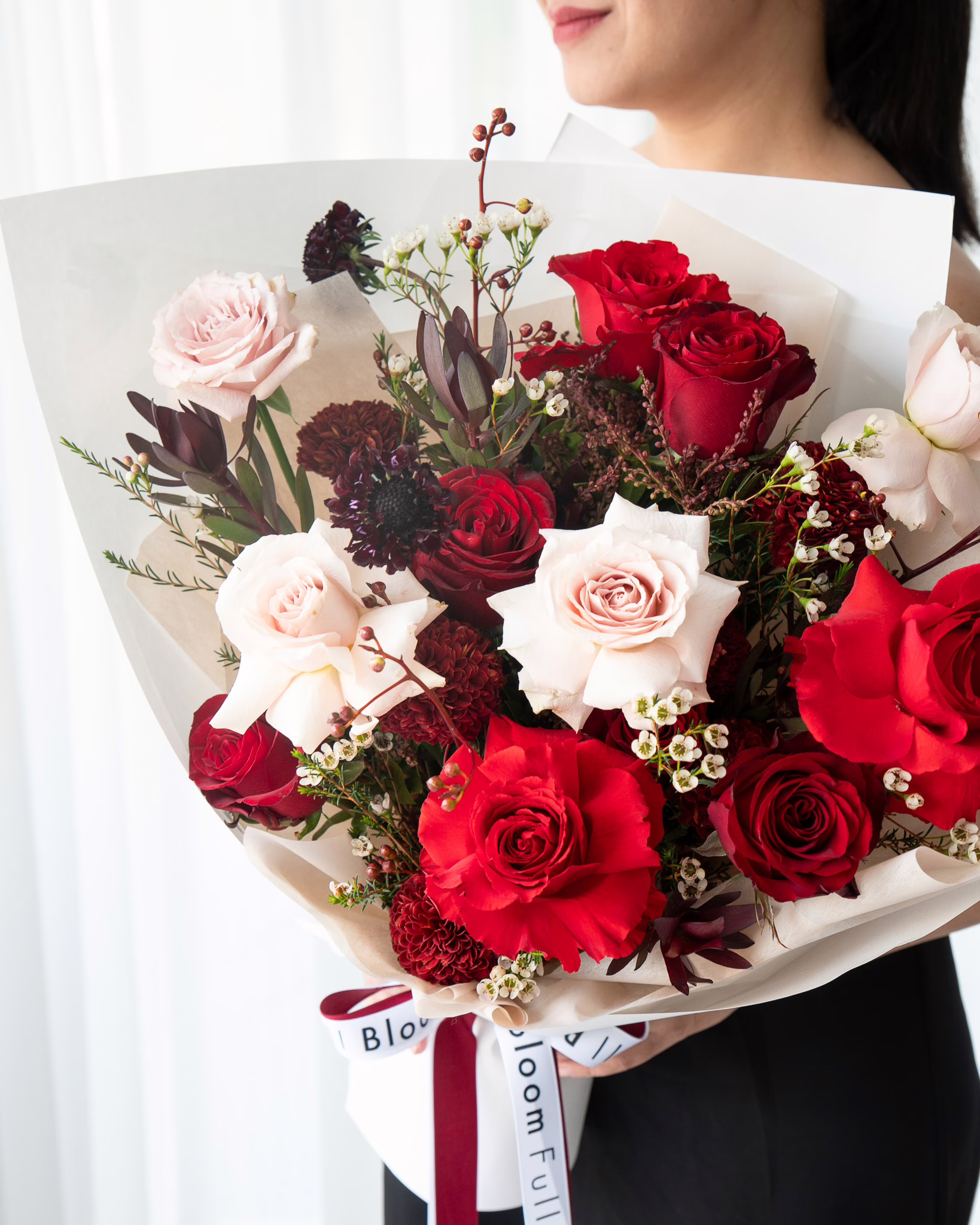 Rosé Affair - Charmed Rose Bouquet - Image 4