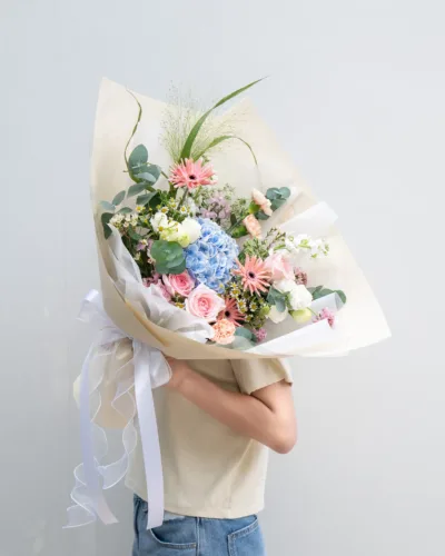 Belle Amour – Blush Sky Pastel Bouquet
