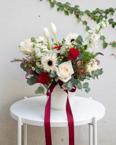 Little Romance - A Petite and Heartfelt Flower Vase