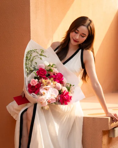 No Secrets - The Vibrant Bouquet